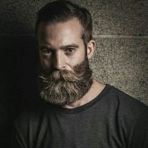 Design-Ideas-for-to-Try-With-Your-Beard-4